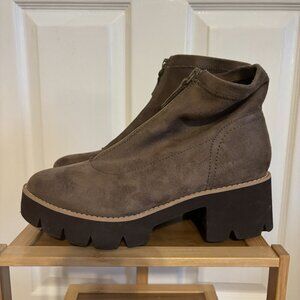 BC Footwear Down Under Zip-Up Boot